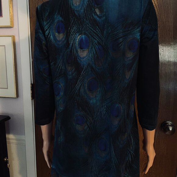 Versatile Peacock Tunic - Picture 8 of 9